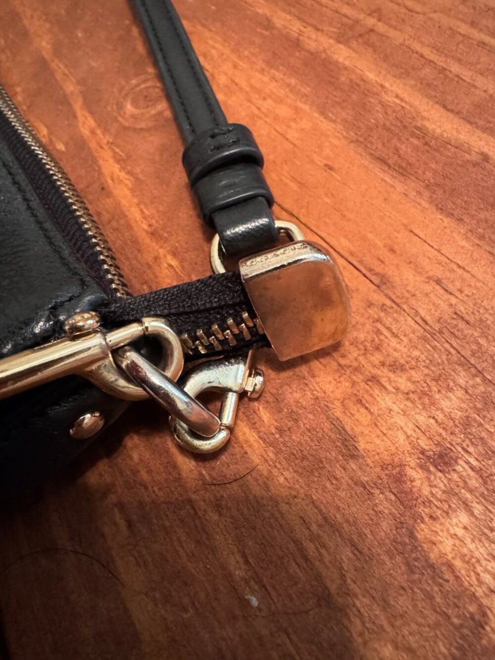 Coach Black Pebbled Leather Crossbody Gold Chain Strap Classic Shoulder Purse - Picture 14 of 15